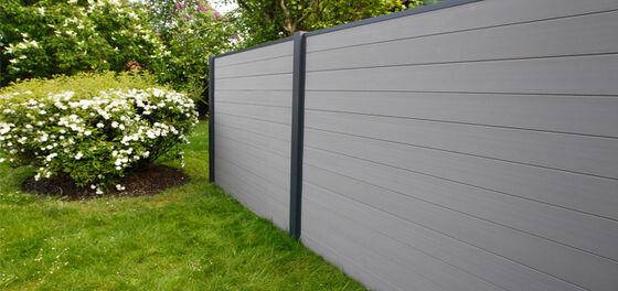 Vertical Slat WPC Fencing UV-Stable for Residential Community