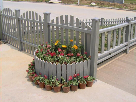                    Matte Finish WPC Fencing Panel Easy Clean for Office Courtyard              